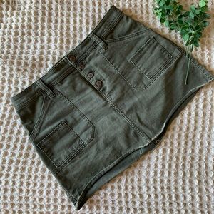 Olive Hollister mini skirt